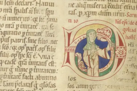 Ilustracja z miniatury w średniowieczu: postać w niebieskim okręgu, otoczona literami, na tle tekstu.